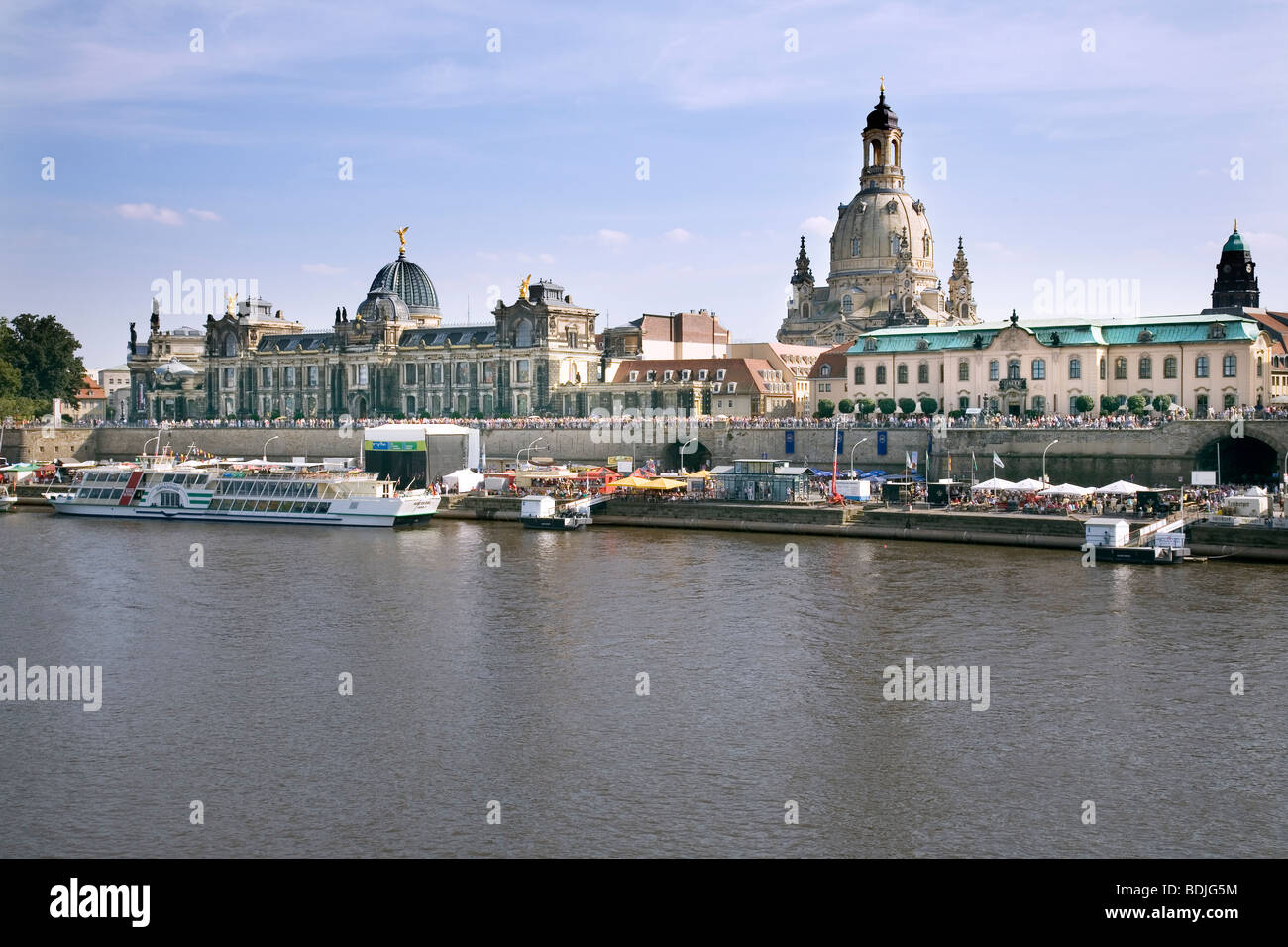 Fluss Elbe und die Stadt Skyline, Dresden, Sachsen, Deutschland Stockfoto