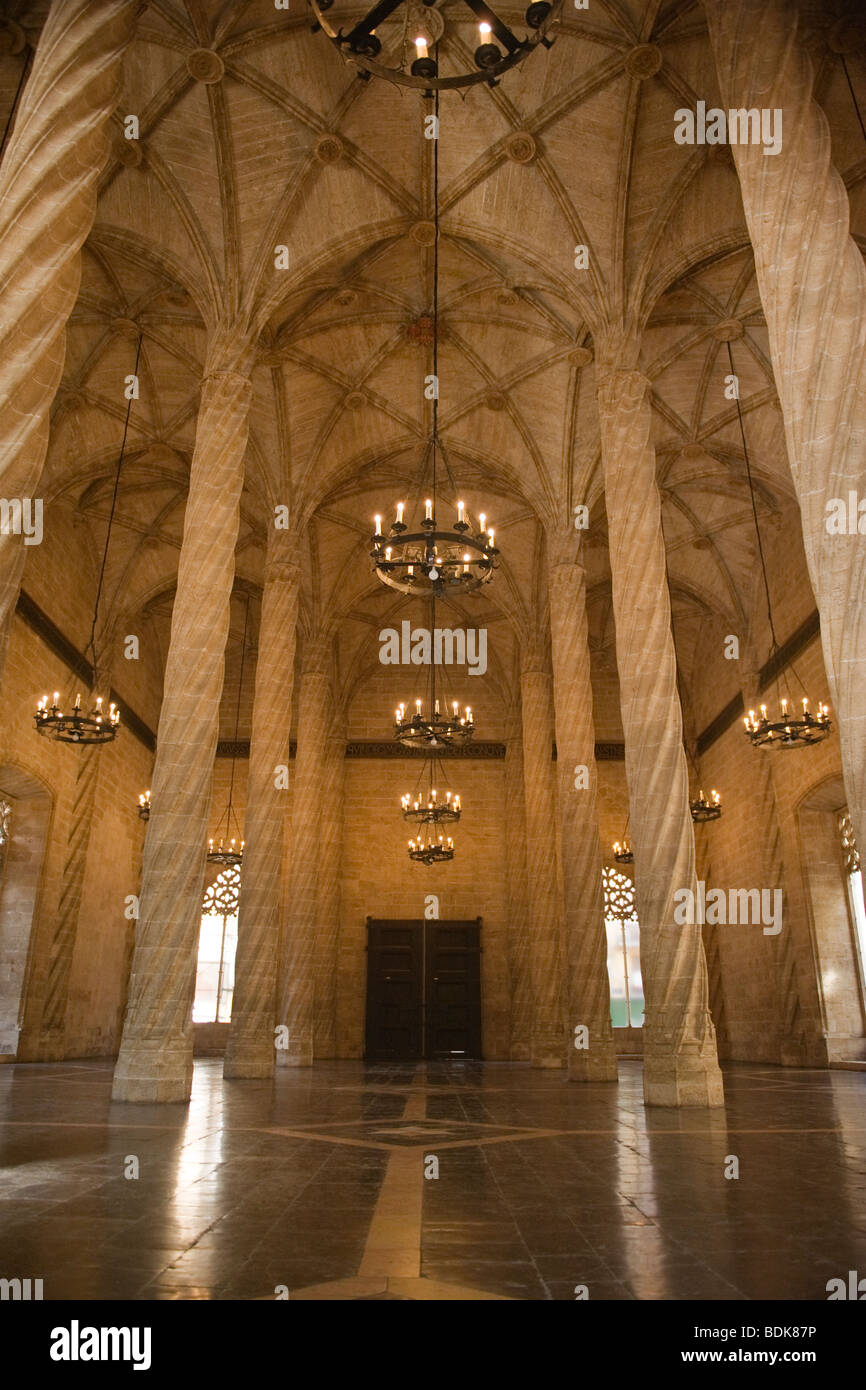 Spanien Stadt Valencia, innen Vertrag Hall, gotische La Lonja begonnen 1483, Haus 1. öffentliche Bank für Handelsgeschäfte Stockfoto