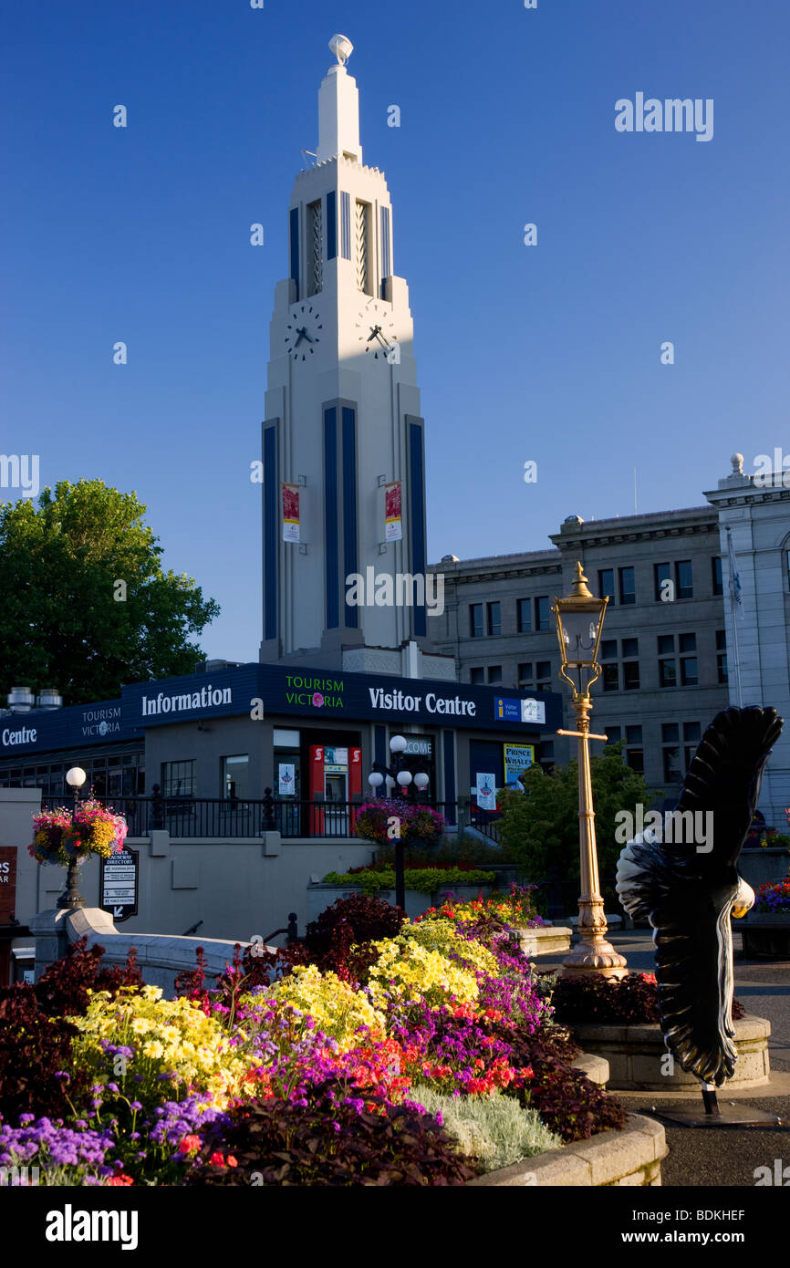 Victoria-Besucherzentrum und Uhrturm, Innenhafen, Victoria, Vancouver Island, British Columbia, Kanada. Stockfoto