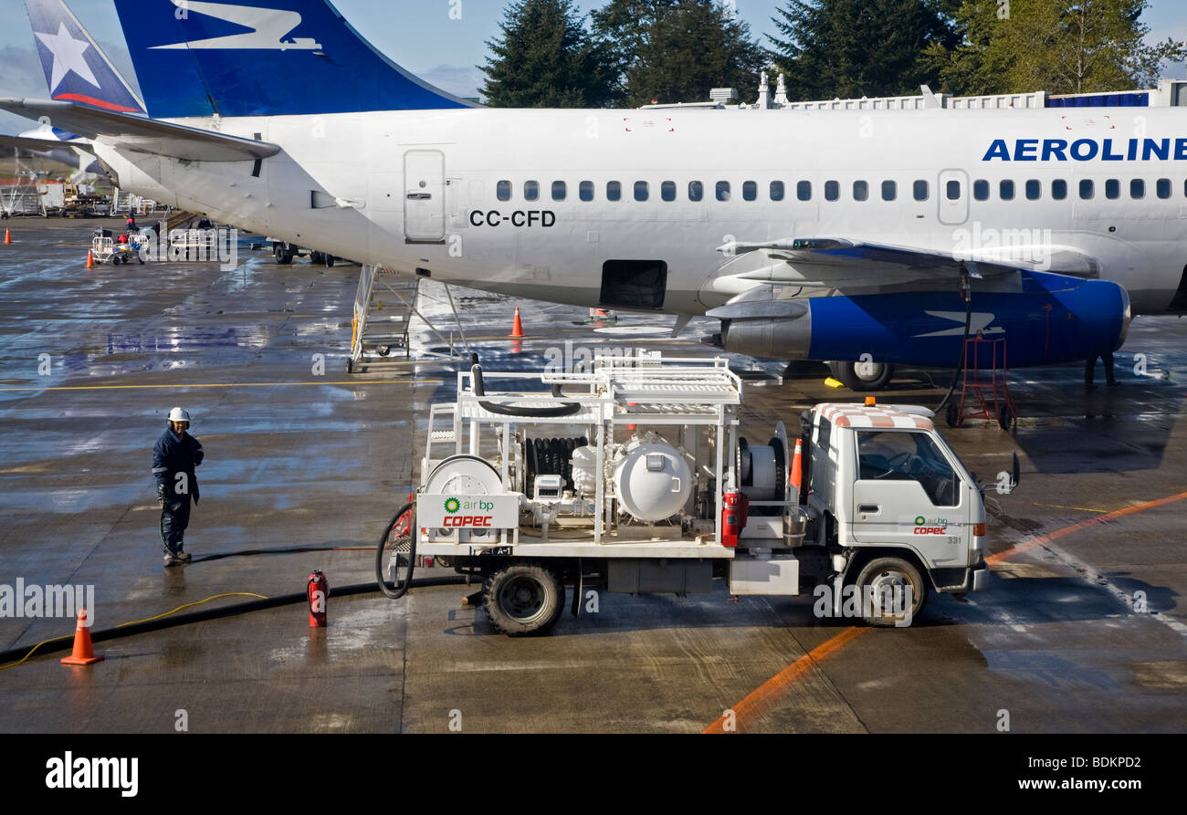 Betankung der Flugzeuge am Flughafen von Puerto Montt, Chile Stockfoto