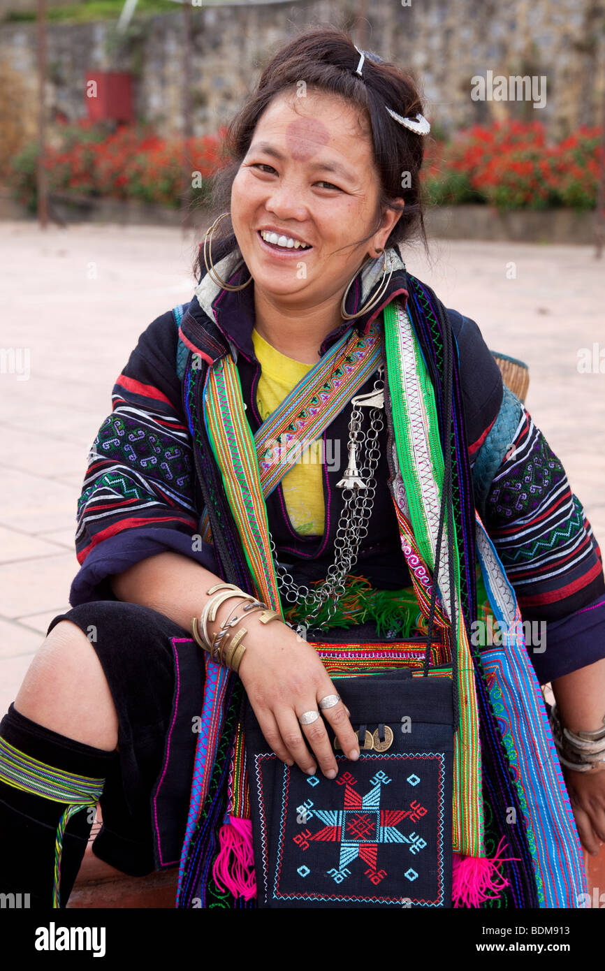 Hmong Dame in Sapa, Nord-Vietnam Stockfoto