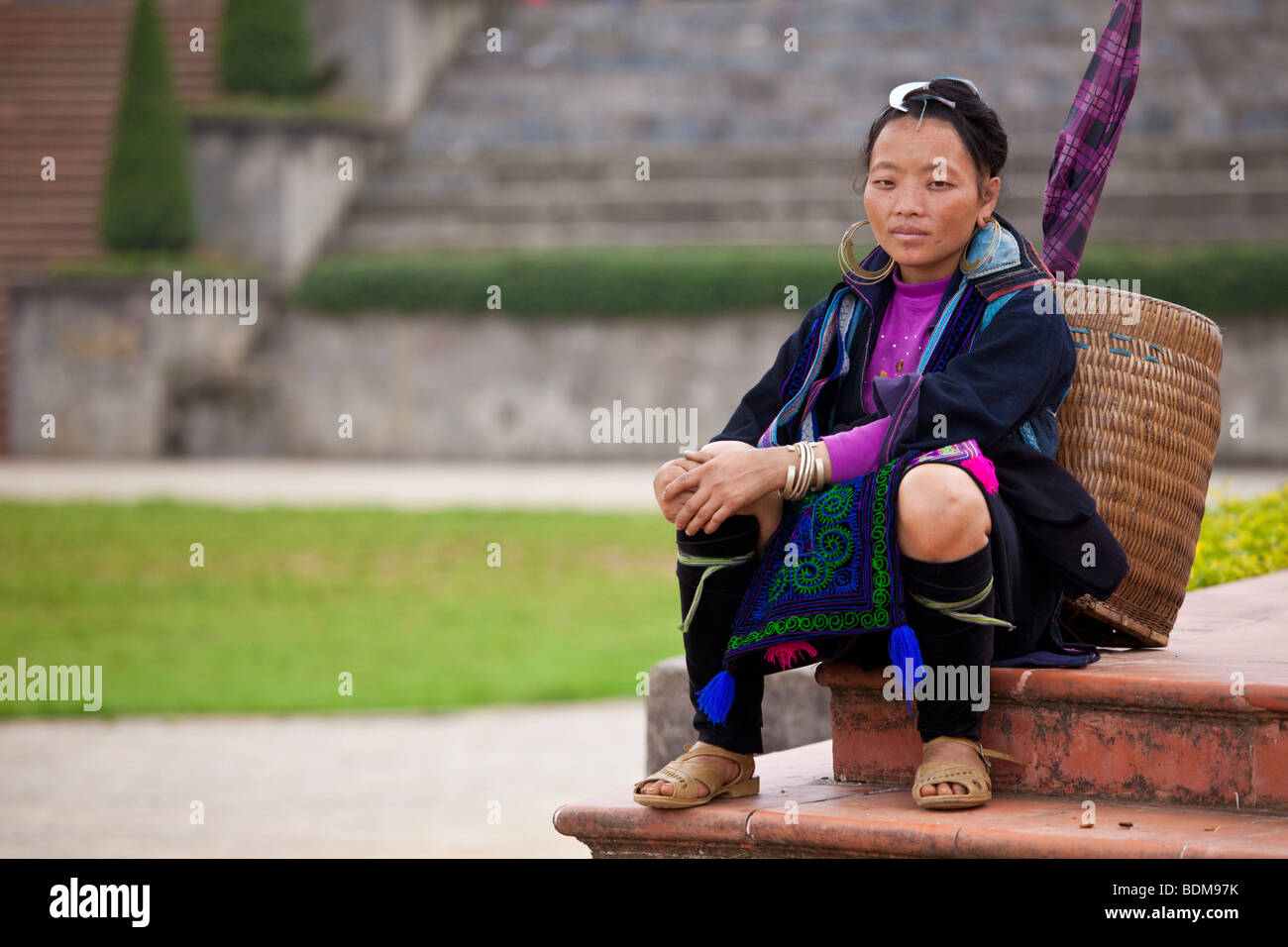 Hmong Dame in Sapa, Nord-Vietnam Stockfoto