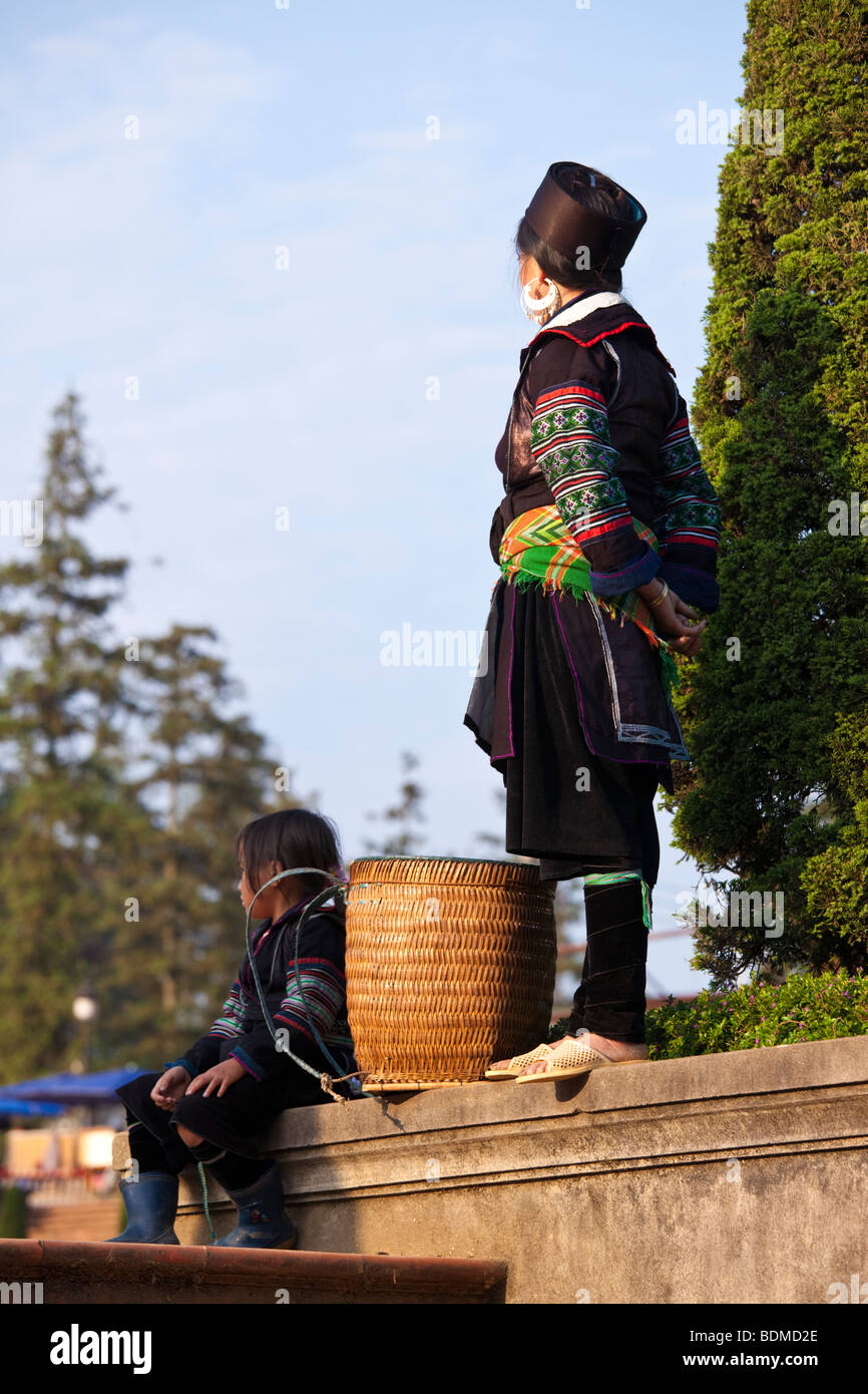 Hmong Dame in Sapa, Nord-Vietnam Stockfoto