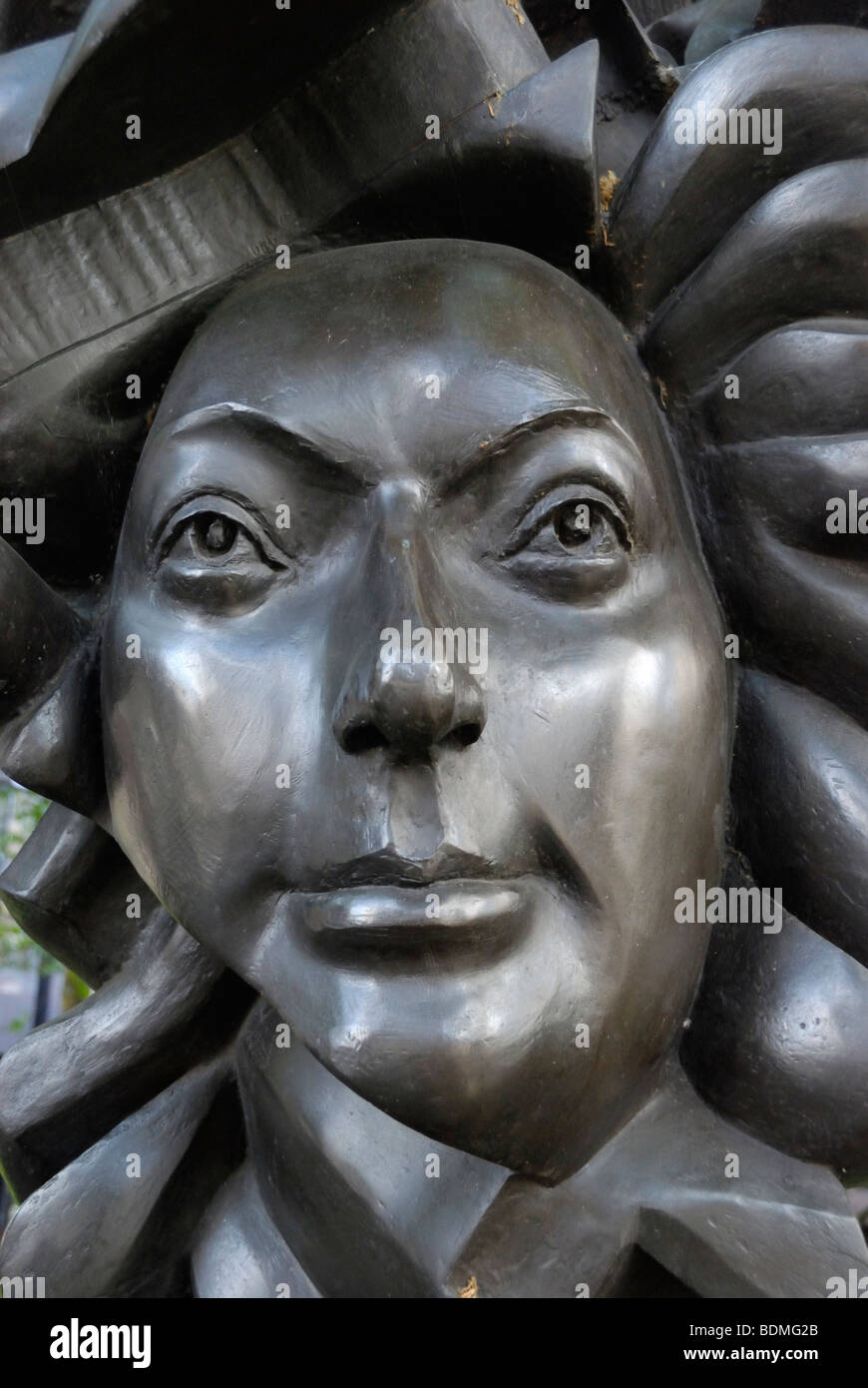 Denkmal-Skulptur des 17. Jahrhunderts englischen Komponisten Henry Purcell in Victoria Street, Westminster, London. Stockfoto