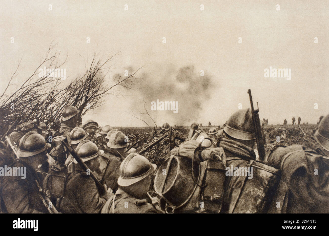 Französische Soldaten auf der Battlefield-Front und warten darauf, im Jahre 1916 angreifen. Stockfoto