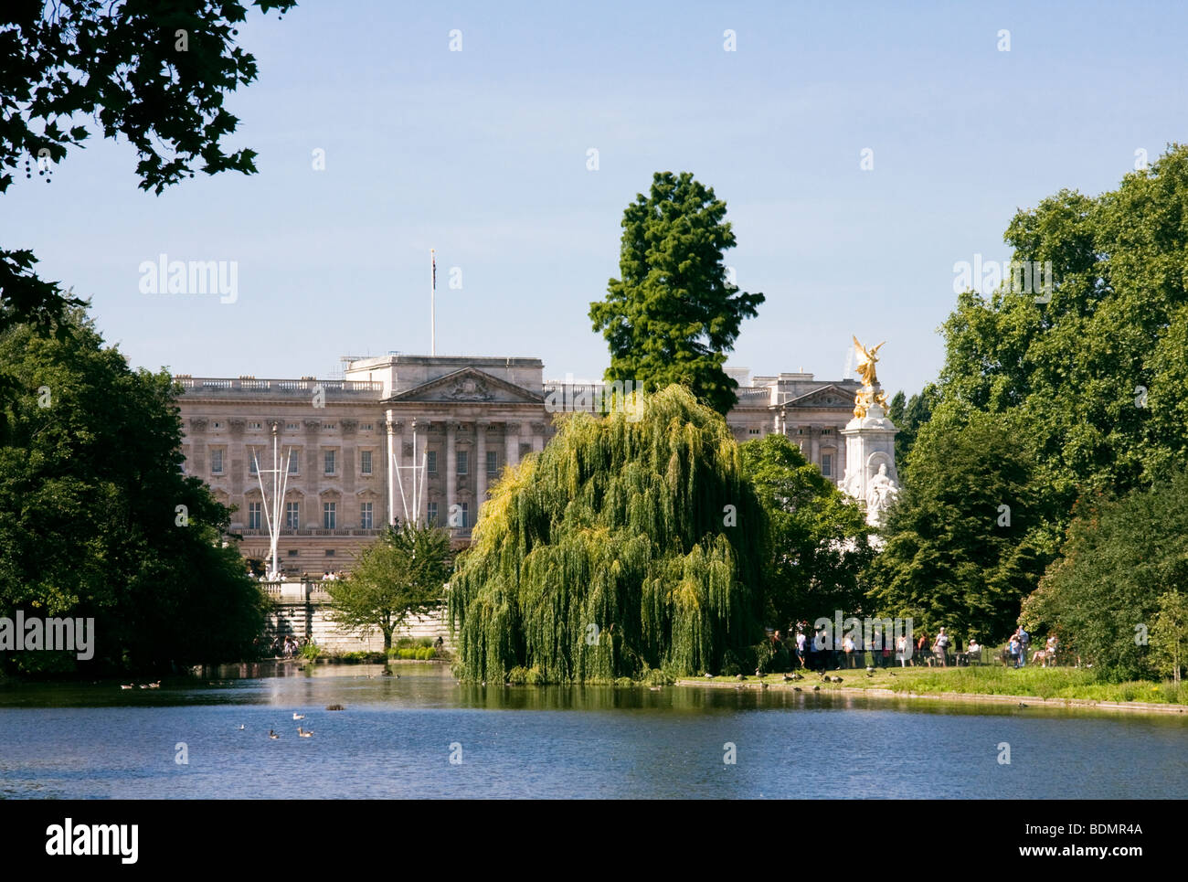 Buckingham Palace St James Park in London Stockfoto