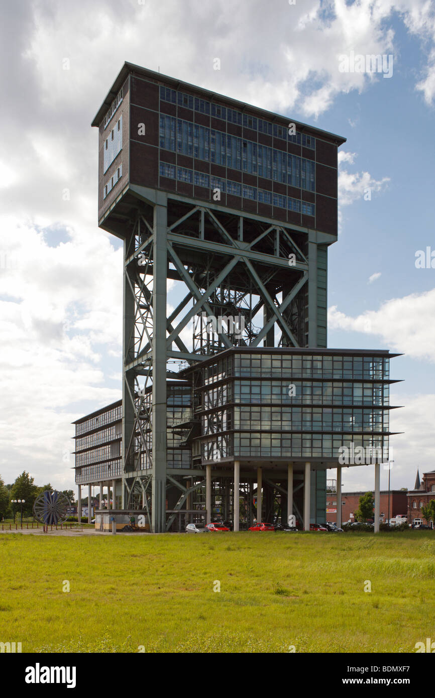 Dortmund-Eving, Zeche Minister Stein, Dienstleistungszentrum Minister Stein Im Umgebauten Hammerkopfturm Stockfoto