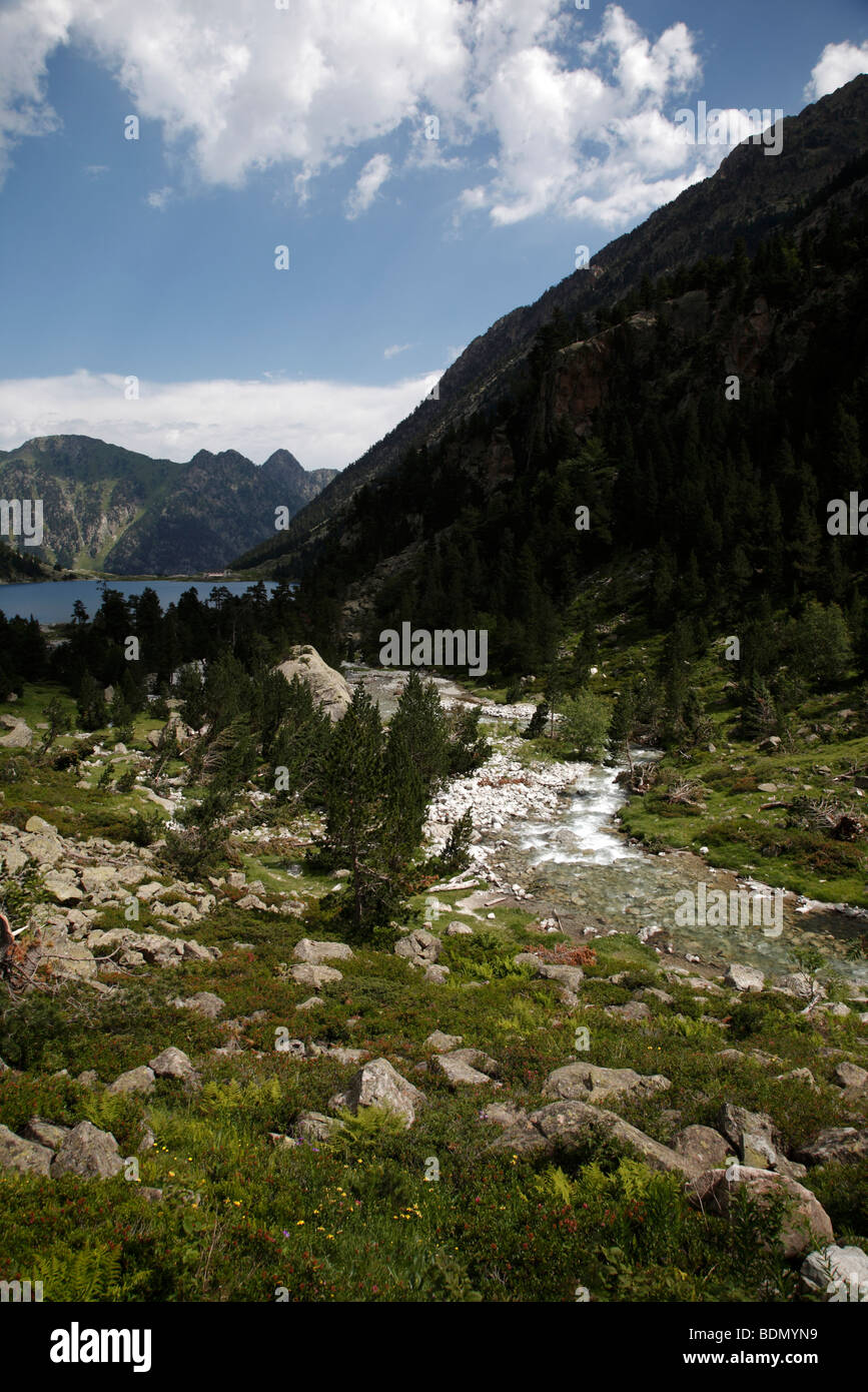 Das Tal über den Port d ' Espagne in Le Parc National Des Pyrenäen in Frankreich Stockfoto