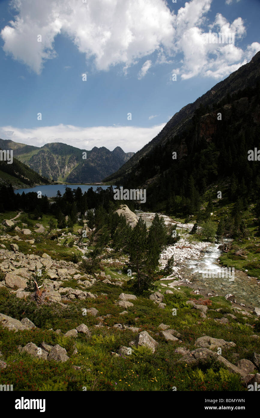 Das Tal über den Port d ' Espagne in Le Parc National Des Pyrenäen in Frankreich Stockfoto