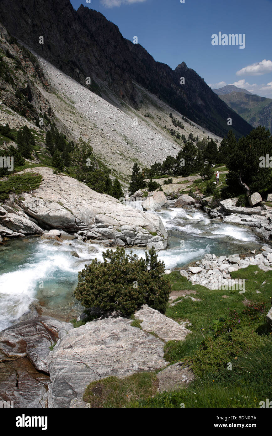 Das Tal über den Port d ' Espagne in Le Parc National Des Pyrenäen in Frankreich Stockfoto