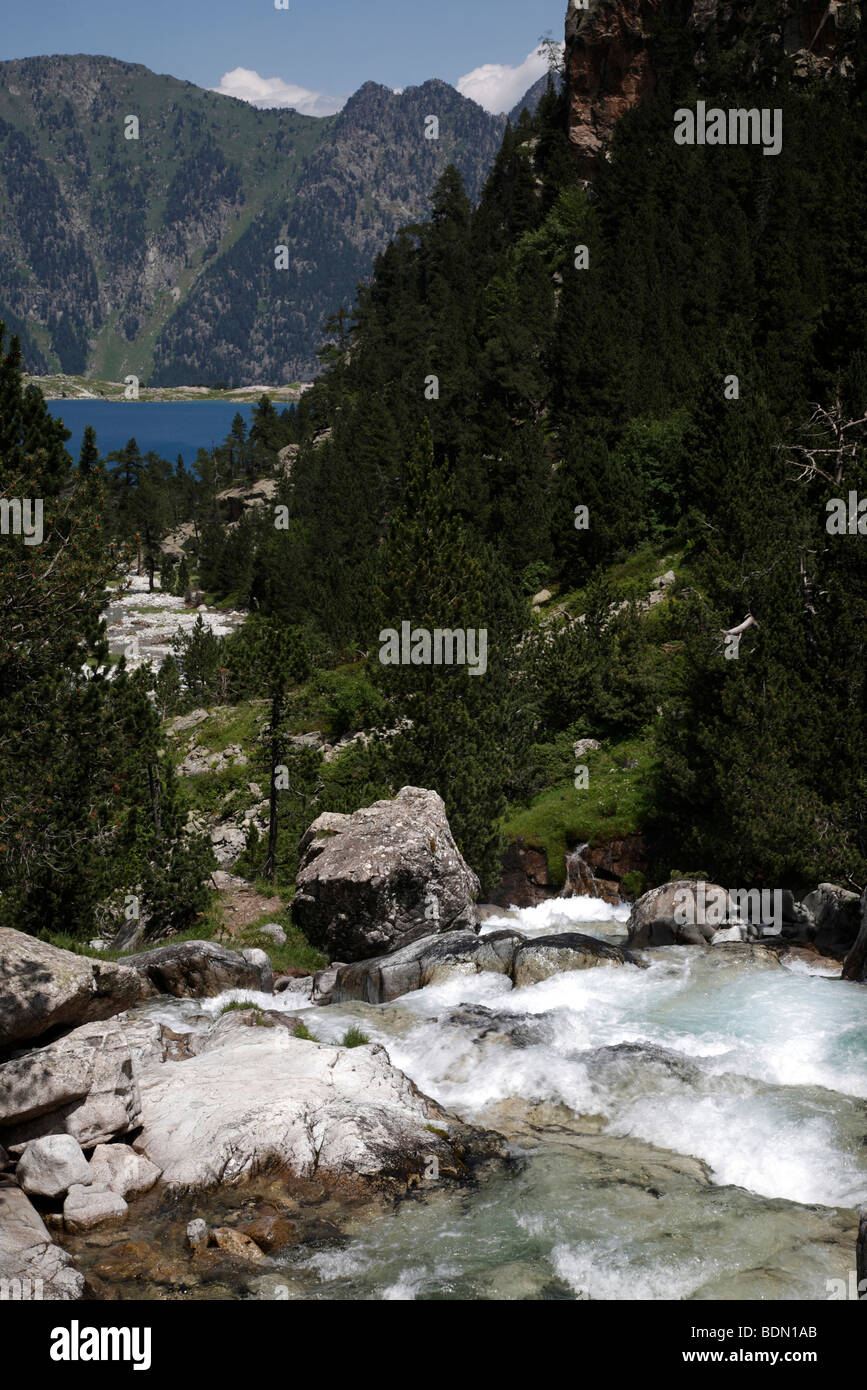 Das Tal über den Port d ' Espagne in Le Parc National Des Pyrenäen in Frankreich Stockfoto