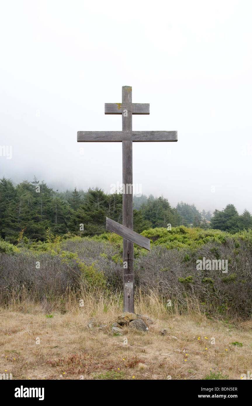 Kreuz am russischen orthodoxen Friedhof Fort Ross California Stockfoto