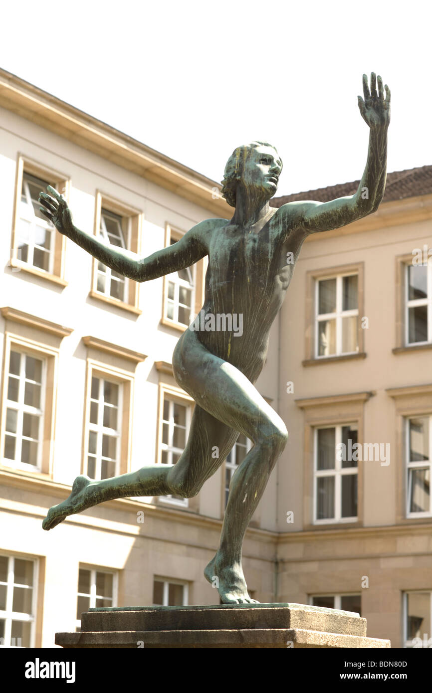 Art-Deco-Statue, neue Aula, Tübingen, Baden-Württemberg, Deutschland, Europa Stockfoto