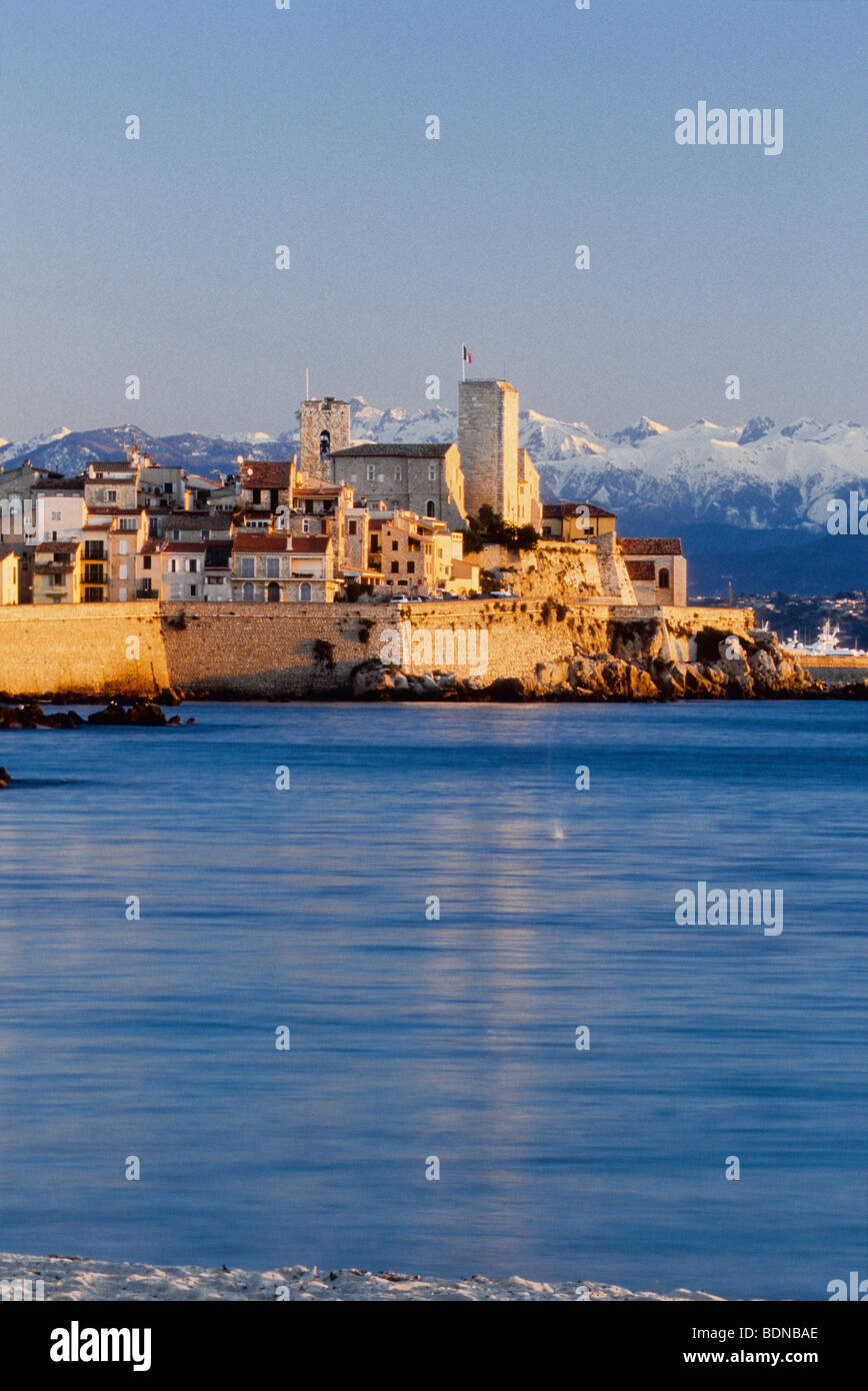 Die Altstadt von Antibes in der Winterzeit Stockfoto