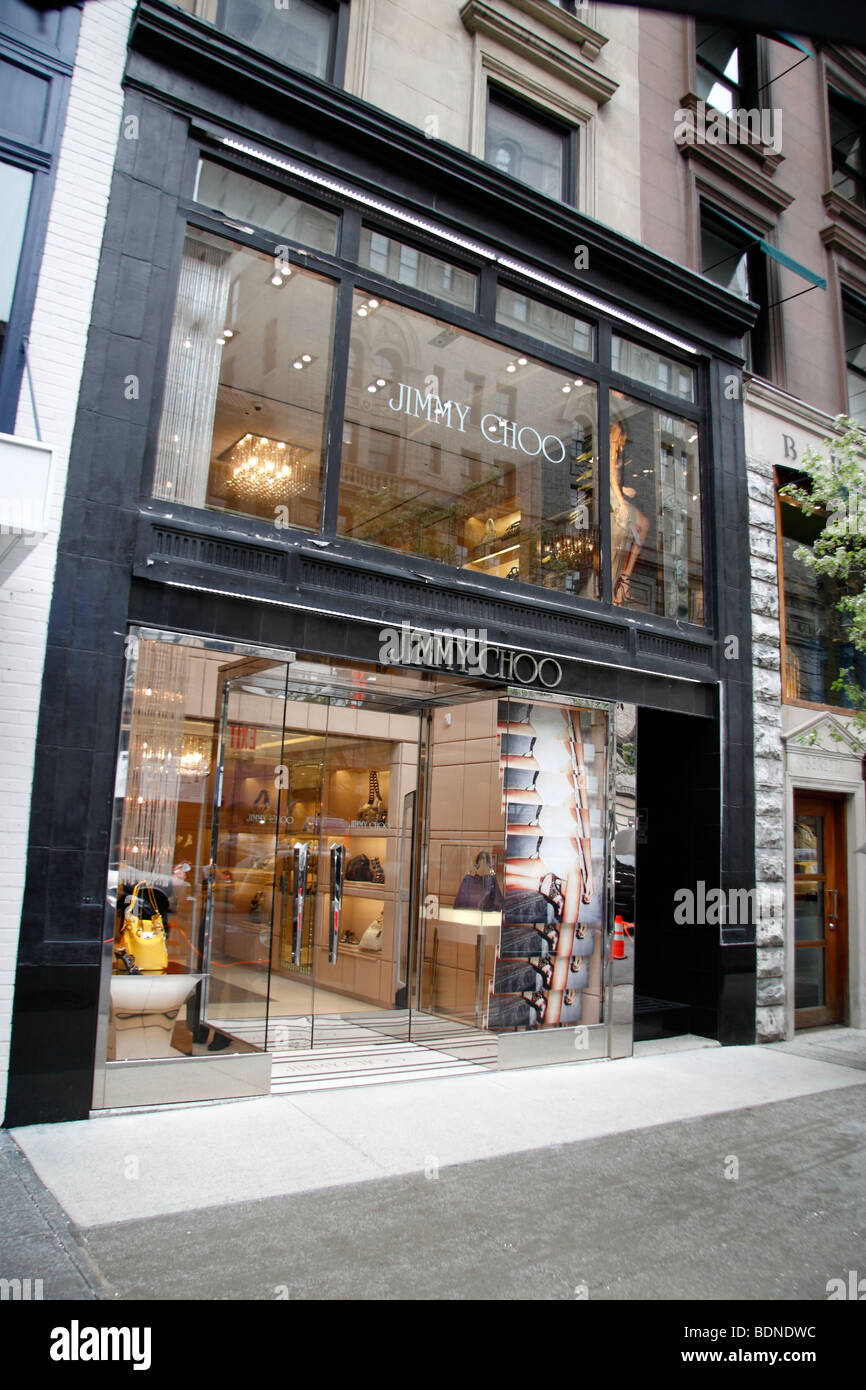 Die Ladenfront der Jimmy Choo Mode speichern auf Madison Avenue, New York City, USA. Stockfoto