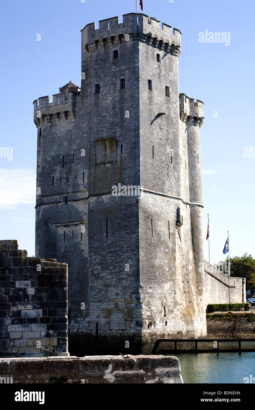 Tour St Nicolas Harbour Towers in Vieux Port alten Hafen von La Rochelle, Frankreich. Stockfoto