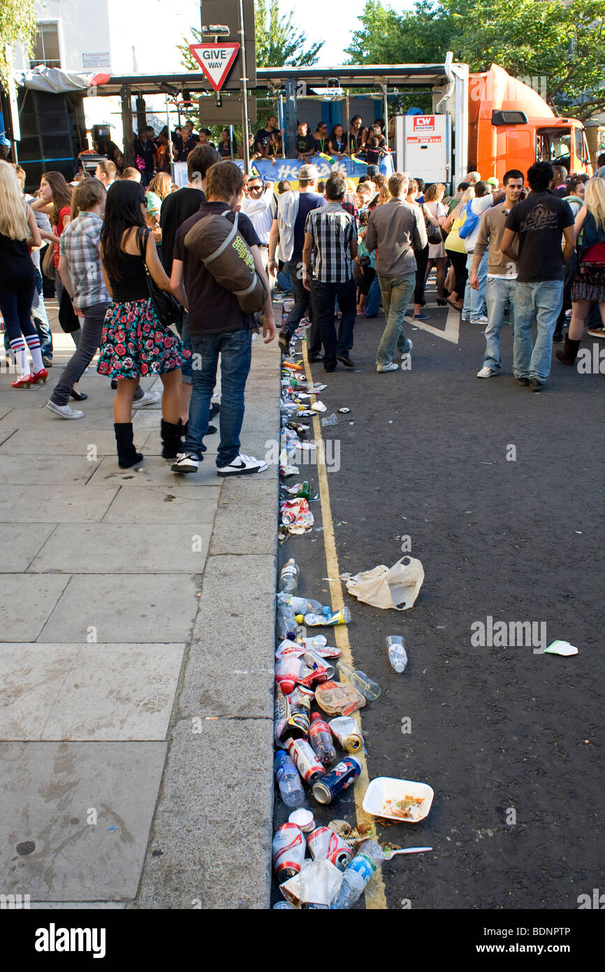 Tonnen Müll werden während der Notting Hill Carnival 2009 in den Straßen parken. Stockfoto