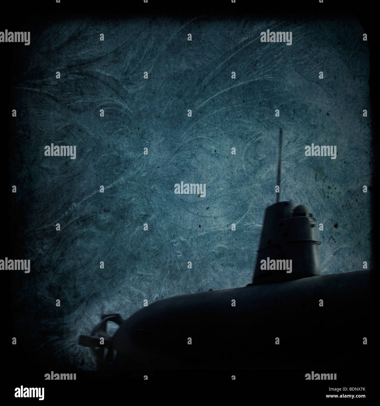Einem dunklen u-Boot unter Wasser Stockfoto