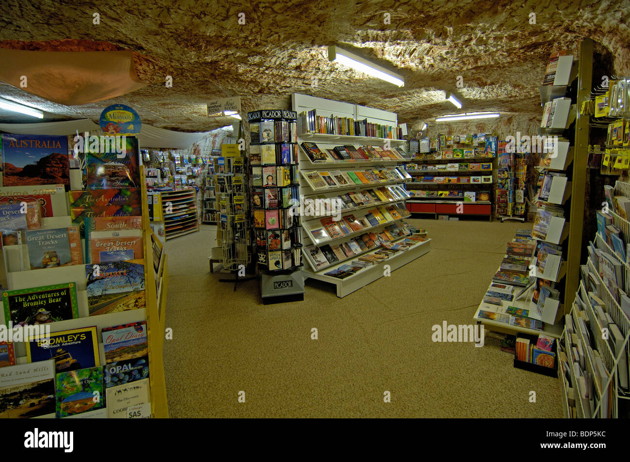 Unterirdische Buchhandlung in Coober Pedy, Südaustralien, Australien Stockfoto