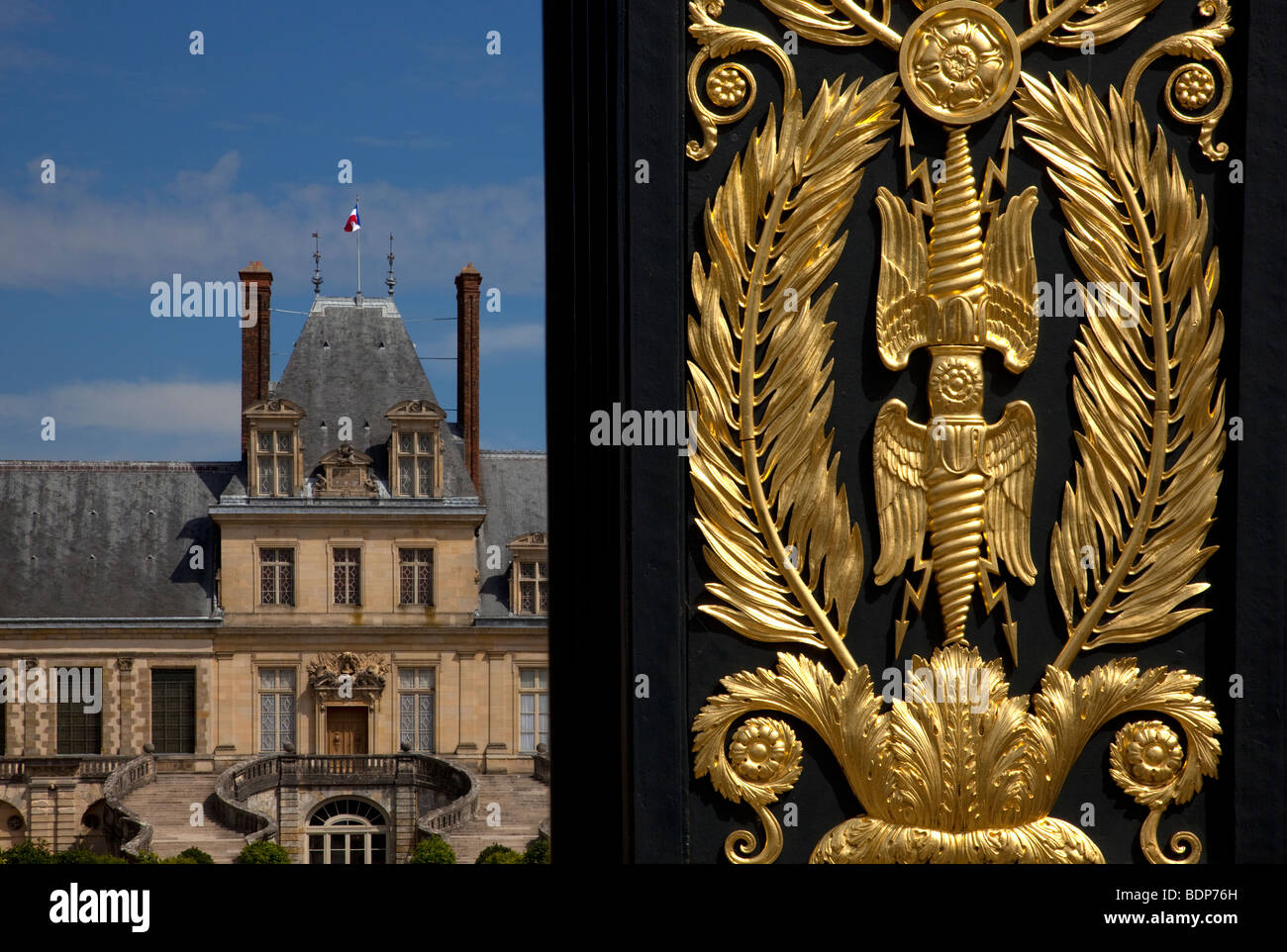 Tor der Ehre, West-Höhe, Whitehorse Innenhof, Schloss Fontainebleau Palast, Paris, Frankreich Stockfoto