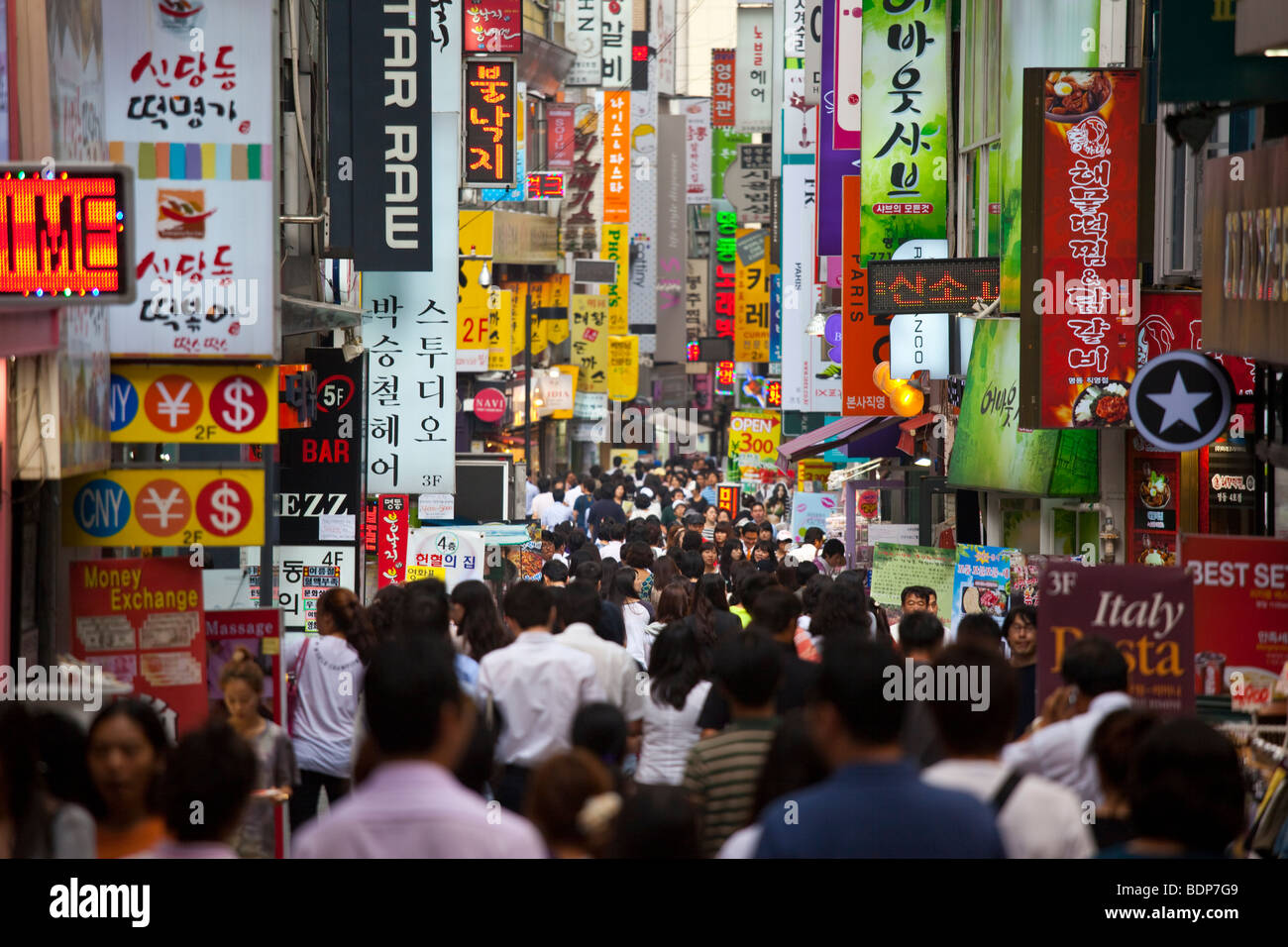 Myeongdong Markt in Seoul Südkorea Stockfoto