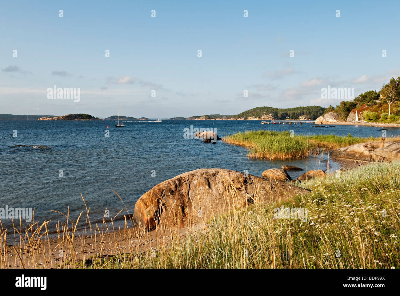 Die Insel Søndre Sandøy, Norwegen, eine der Hvaler Inseln südlich von Oslo in der Nähe der schwedischen Küste Stockfoto