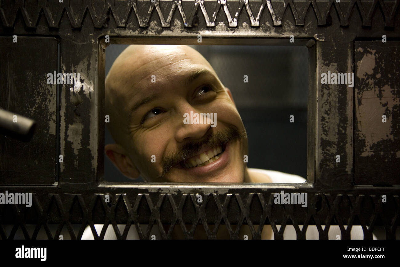 Bronson Jahr: 2009 Regie: Nicolas Refn Tom Hardy wicklung Stockfoto