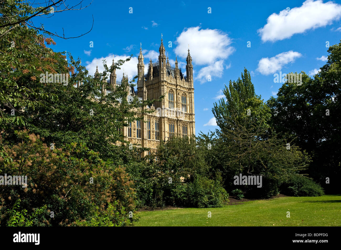 Das House Of Lords vom Victoria Tower Gardens.  Foto von Gordon Scammell Stockfoto