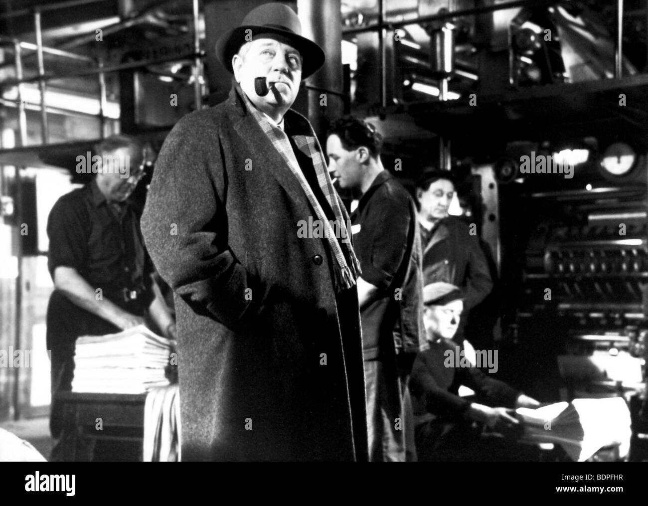 Maigret et l ' Affaire Saint Fiacre Jahr: 1959-Regie: Jean Delannoy Jean Gabin Stockfoto