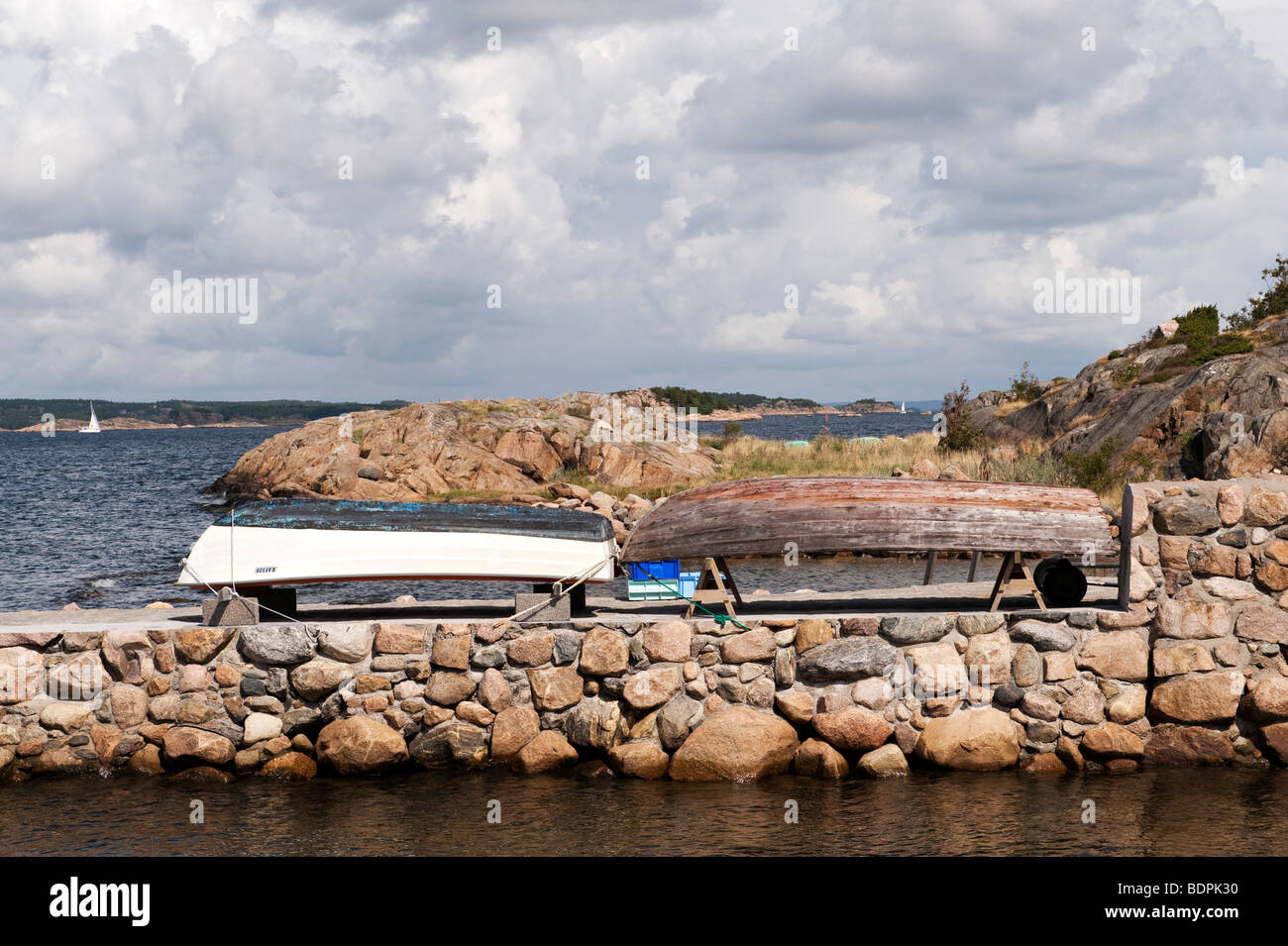 Der kleine Hafen auf der Insel Søndre Sandøy, Norwegen, eine der Hvaler Inseln südlich von Oslo in der Nähe der schwedischen Küste Stockfoto