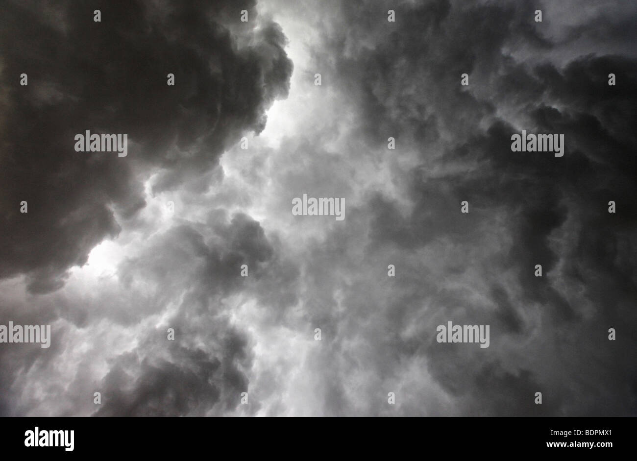 Wolke Himmel Formen regen Wolken Atmosphäre Klima Sturm verunsichert Stockfoto