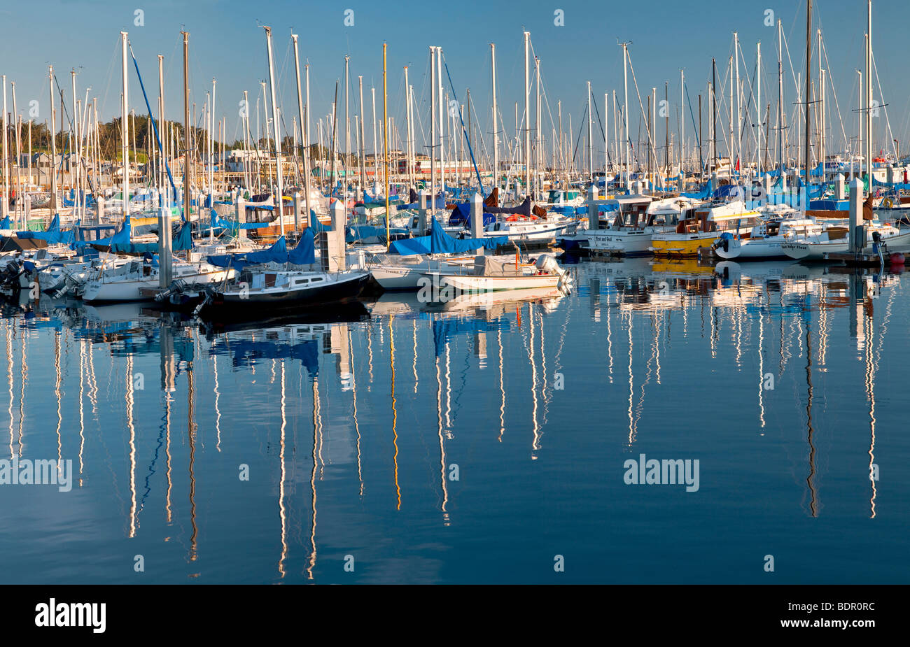 Segelboote im Hafen. Fishermans Warf. Monterey Bay, Californmia Stockfoto