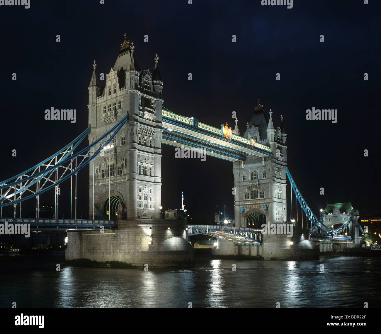 Großbritannien, London, Nachtansicht der Tower Bridge Stockfoto