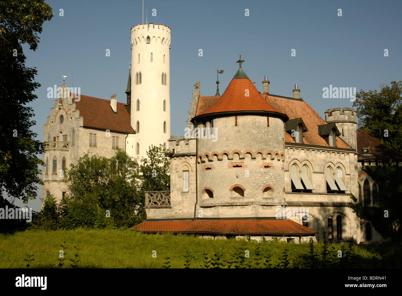 Schloss Lichtenstein in der Nähe von Reutlingen, Schwäbische Alb, Baden-Württemberg, Deutschland, Europa Stockfoto
