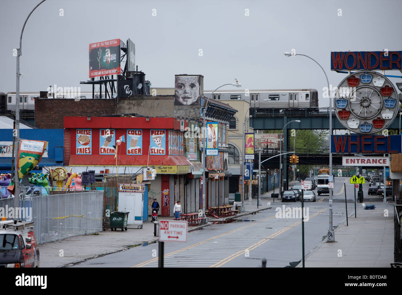 Vor-und Nachsaison, Coney Island, New York, USA Stockfoto