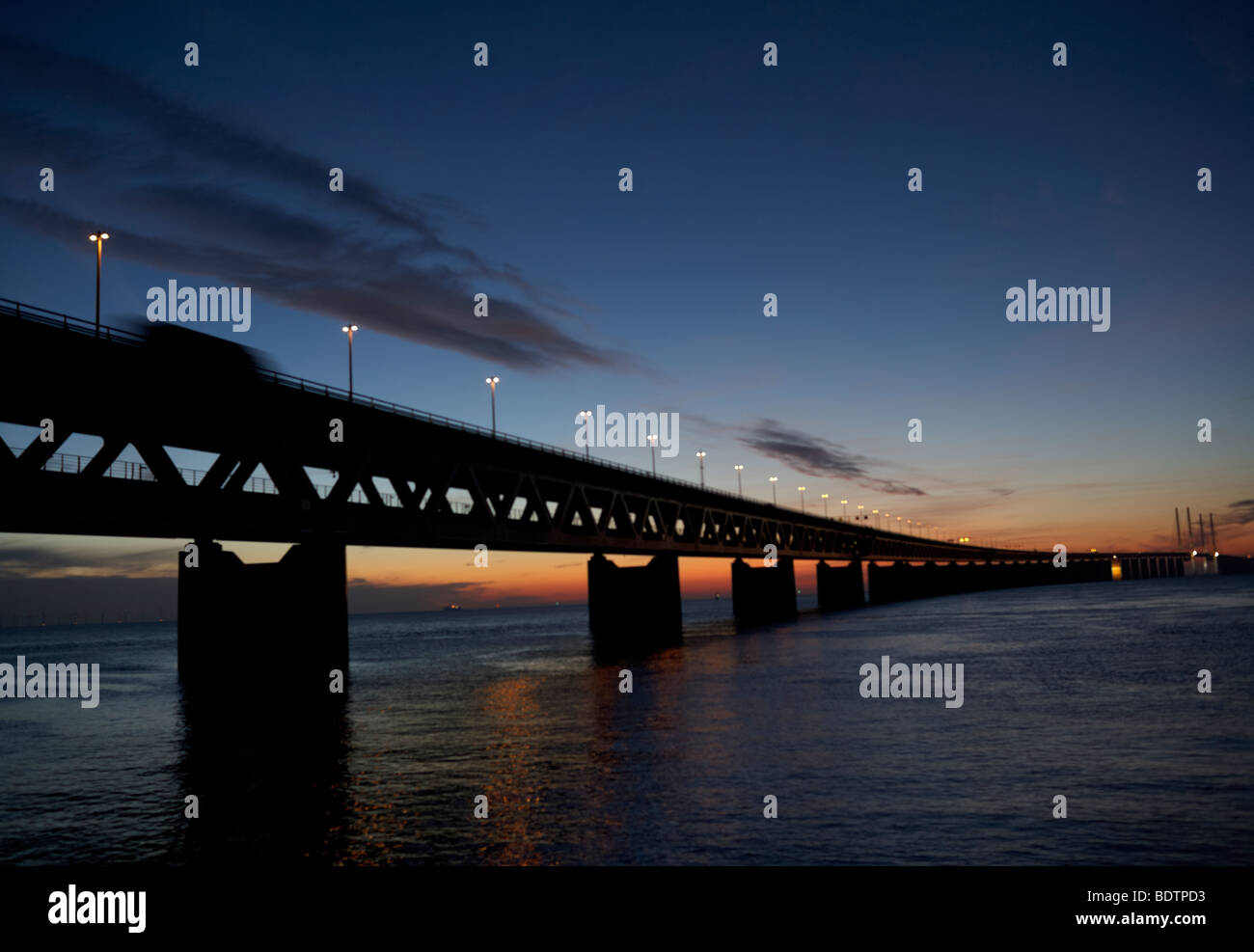 Öresund-Brücke von Nacht Skane Schweden. Stockfoto