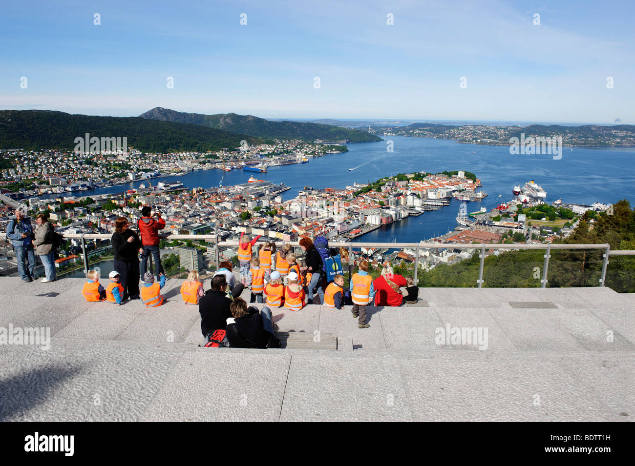 Altstadt mit Hafen der Stadt aus dem Stadt-Hügel und Blick Punkt Floyen, Bergen, Norwegen, Europa Stockfoto