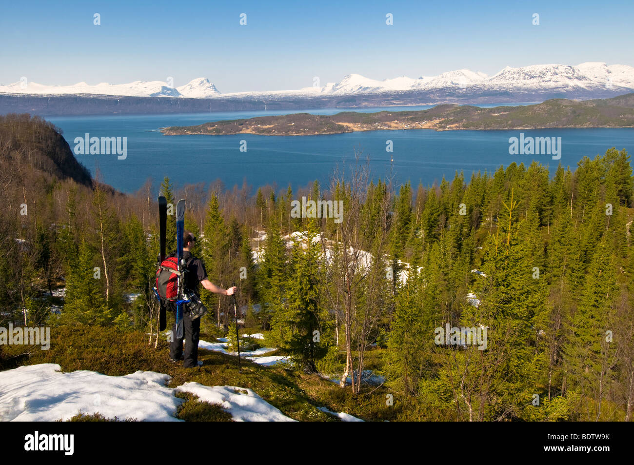 Skitourengeher, Ofotfjord, Narvik, Nordland, Norwegen, Skitouren, Norwegen Stockfoto