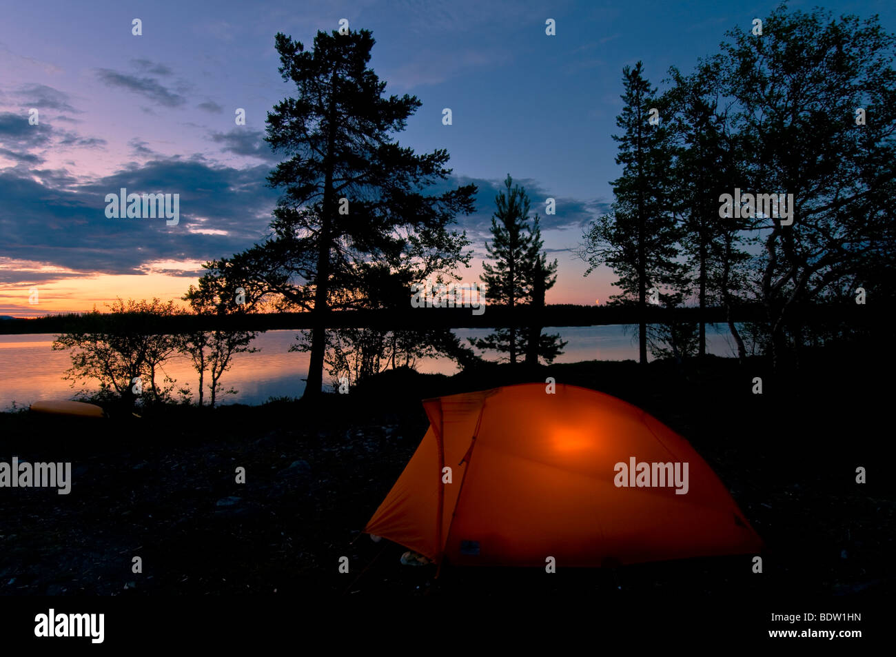 Outdoor-camping, Haerjedalen, Schweden, See im Abendrot, Naturschutzgebiet, Schweden Stockfoto