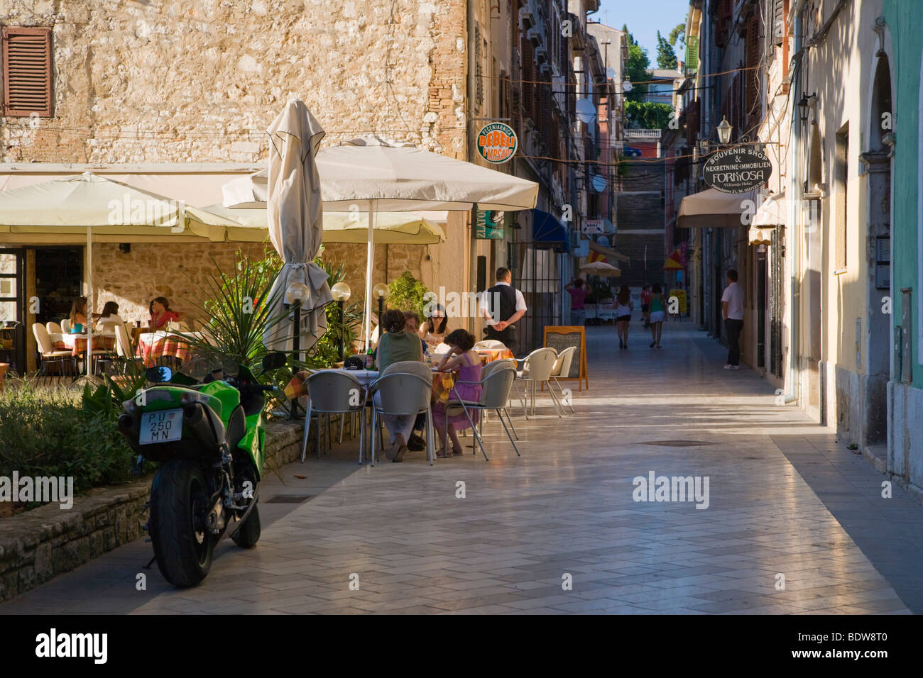 Maksimijanova Street, Pula, Istrien, Kroatien, Europa Stockfoto