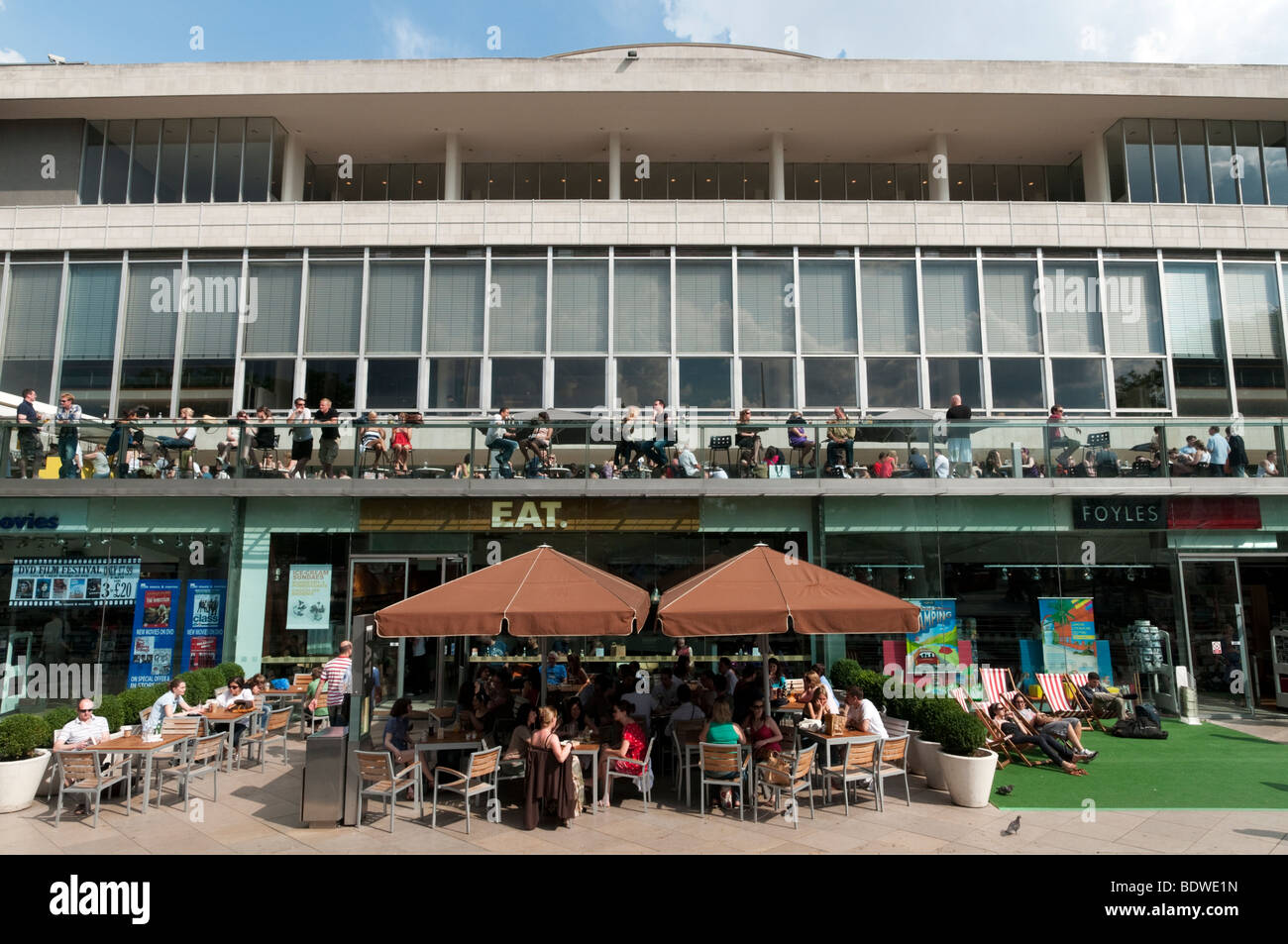 Cafés und Restaurants in der Royal Festival Hall, Southbank Centre, London, England, UK Stockfoto