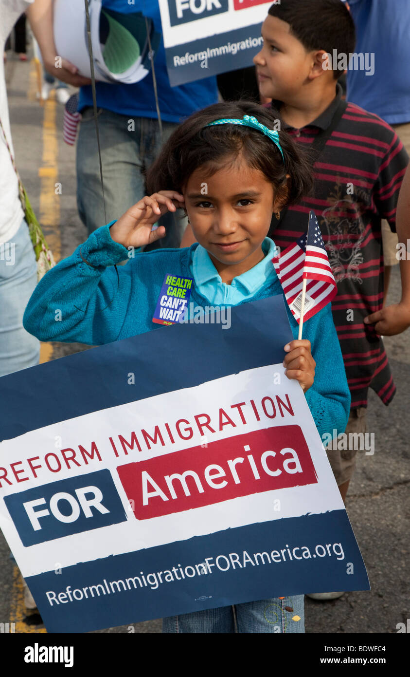 Detroit, Michigan - Immigration Reform-Befürworter bei der Labor Day Parade. Stockfoto