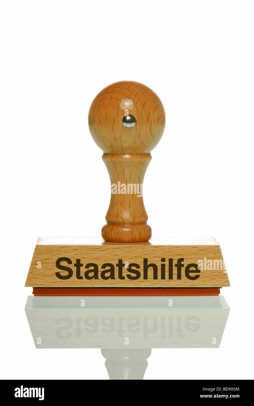 Stempel mit dem Schriftzug Staatshilfe, Deutsch für staatliche Unterstützung Stockfoto