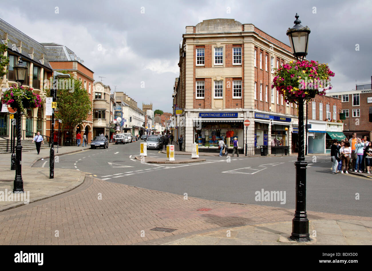 Blick von St Giles Square, zentraler Northampton, Northamptonshire, England, Vereinigtes Königreich Stockfoto