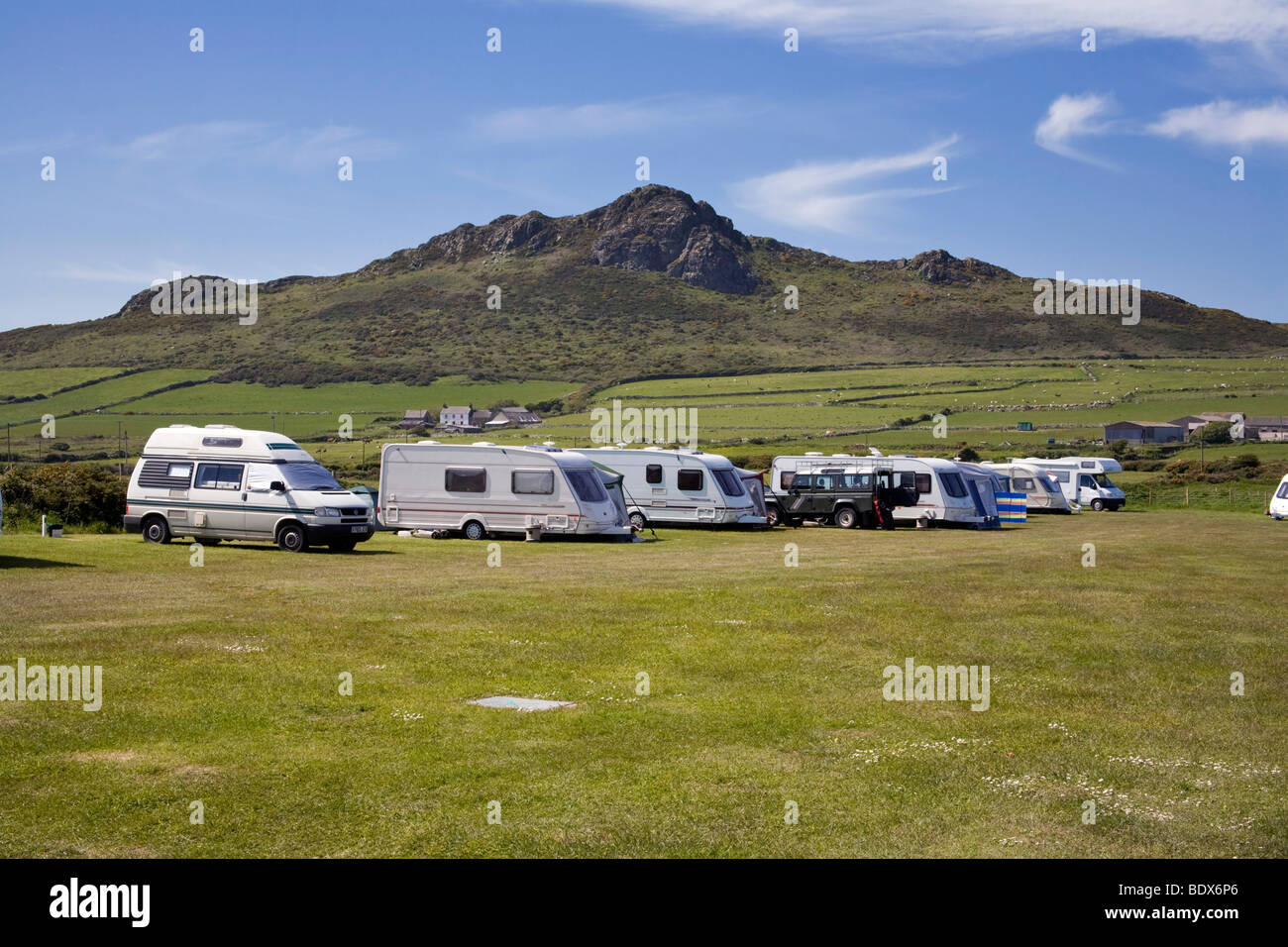 Lleithyr Wiese Caravan Club Site; St. Davids; Wales Stockfoto