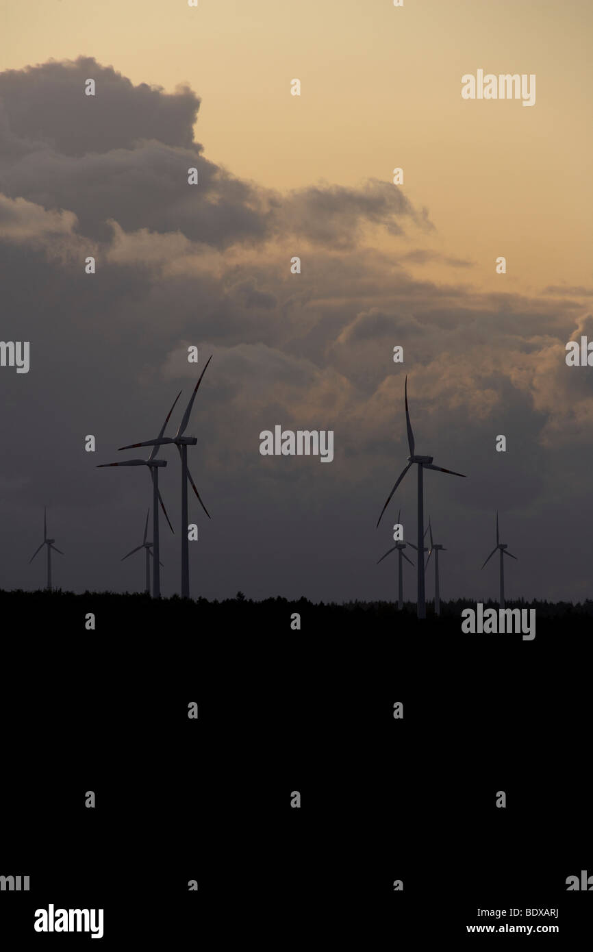 Windpark in der Nähe von Kisselbach Hunsrueck Region, Rheinland-Pfalz, Deutschland, Europa Stockfoto