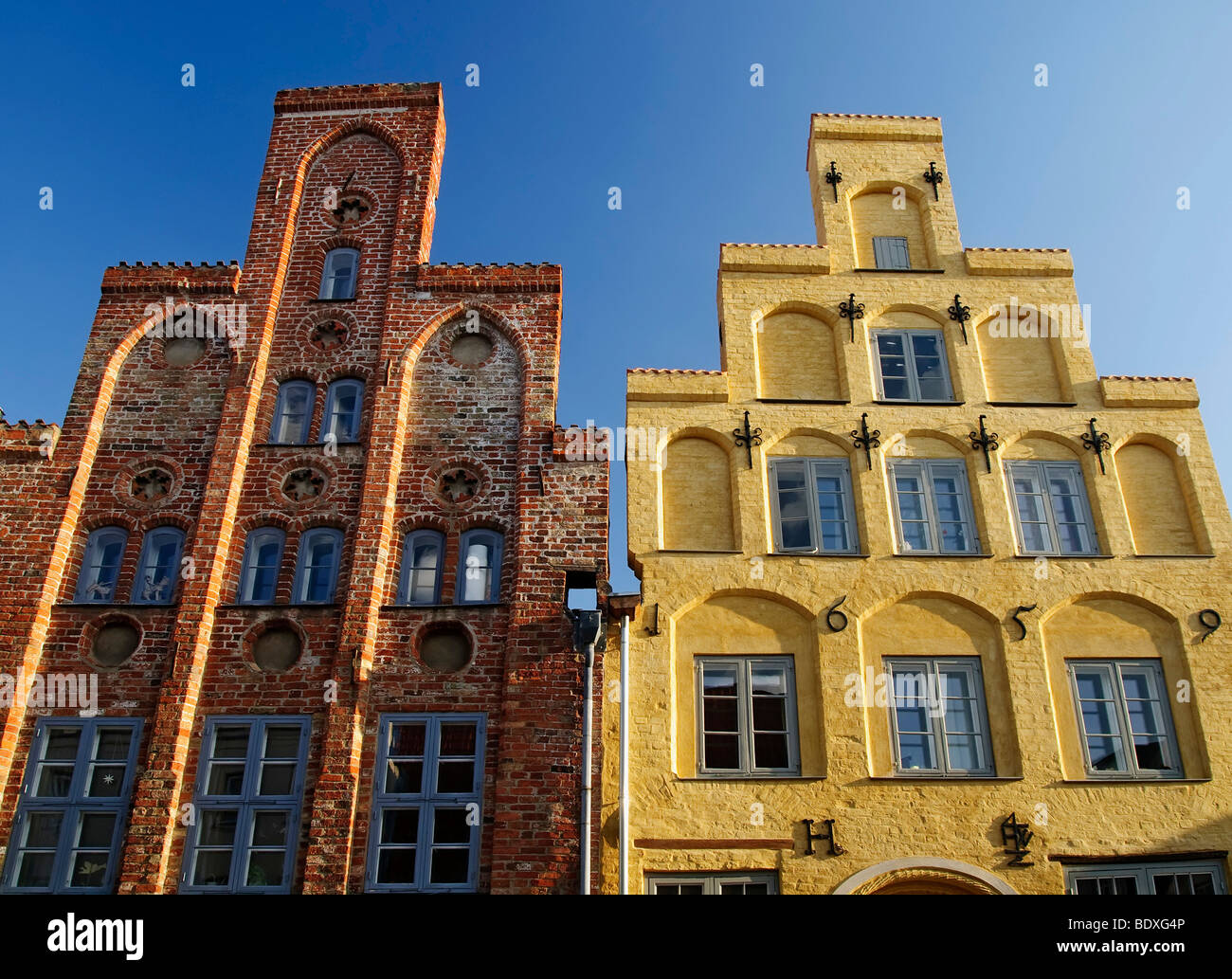 Typische trat Giebel im historischen Zentrum von Lübeck, Schleswig-Holstein, Deutschland, Europa Stockfoto