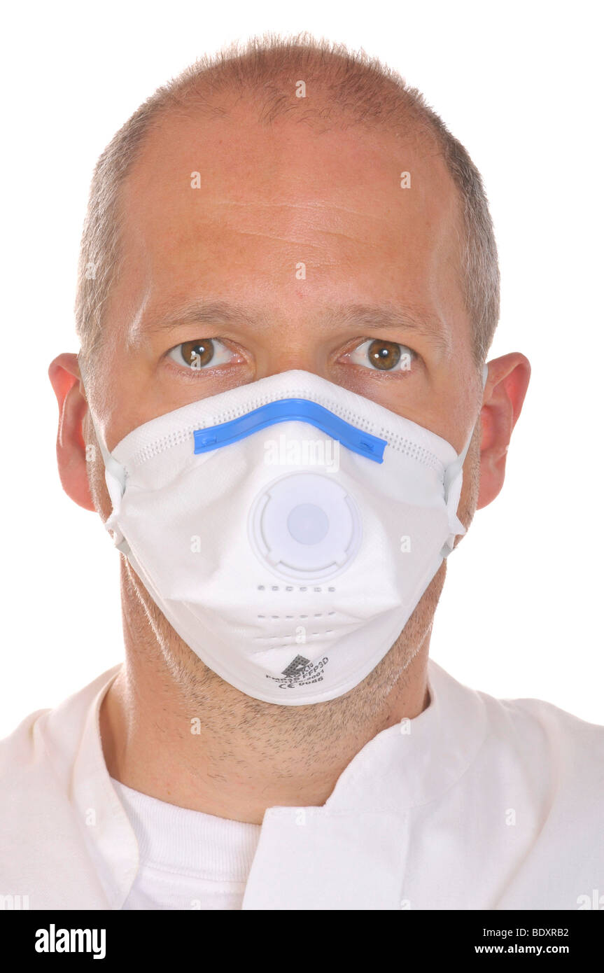 Arzt trägt eine Virus-Nachweis-Gesichtsmaske Stockfoto
