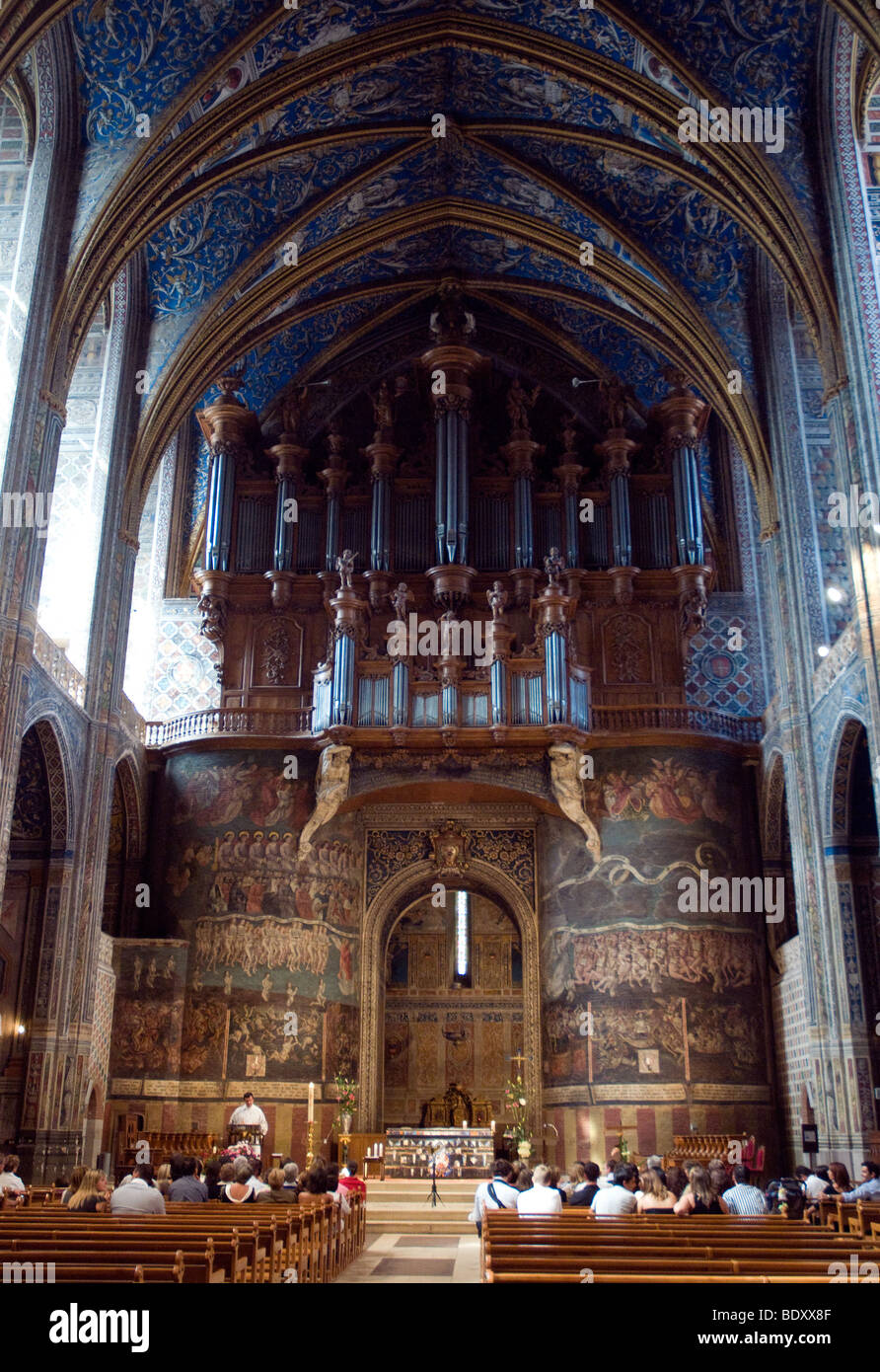 Riesige Sainte Cecile innen Albi Kathedrale; Ziegel außerhalb, das Innere ist herrlich im gesamten gemalt Stockfoto