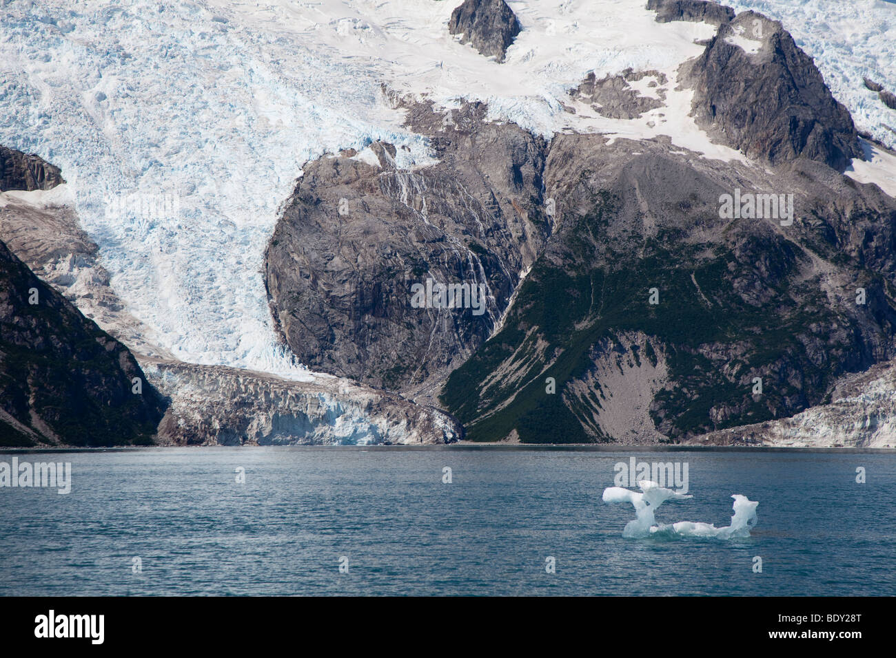 Seward, Alaska - schmelzendes Eis schwebt vor nordwestlichen Gletscher in Kenai Fjords Nationalpark. Stockfoto